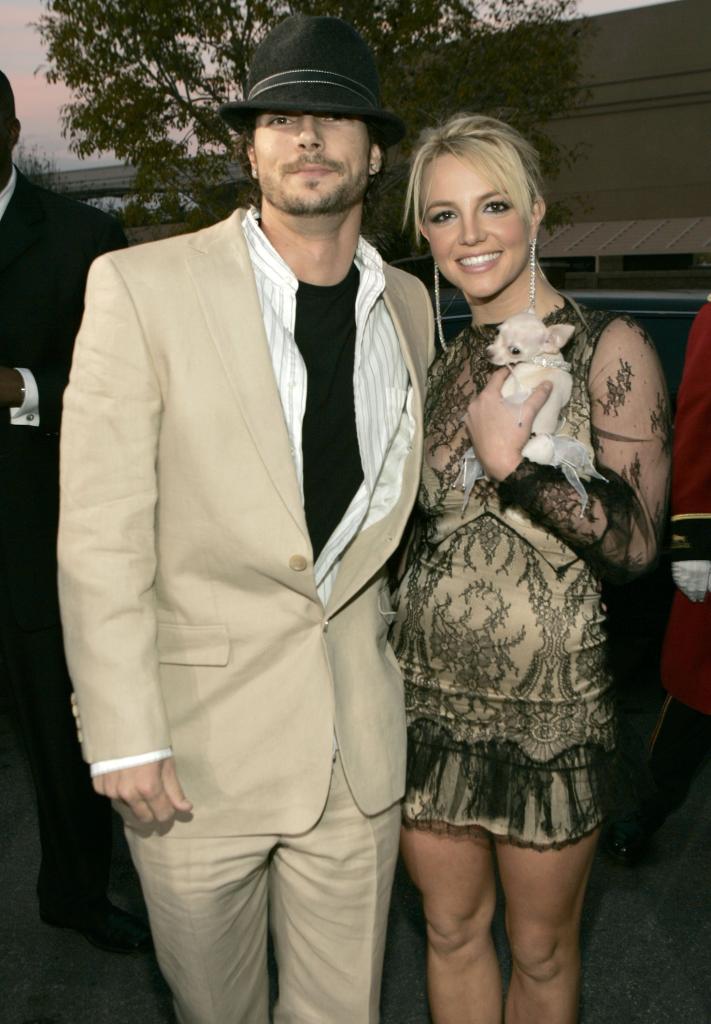 Kevin Federline and Britney Spears at an event.