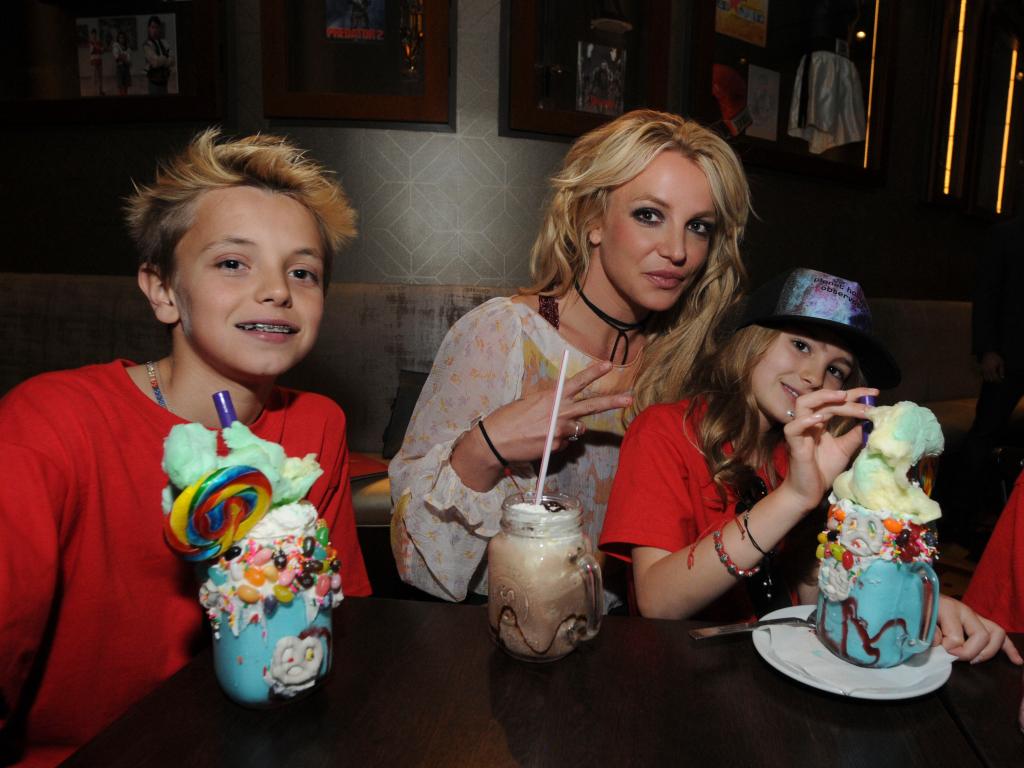 Britney Spears with her sons at at Planet Hollywood in 2017.