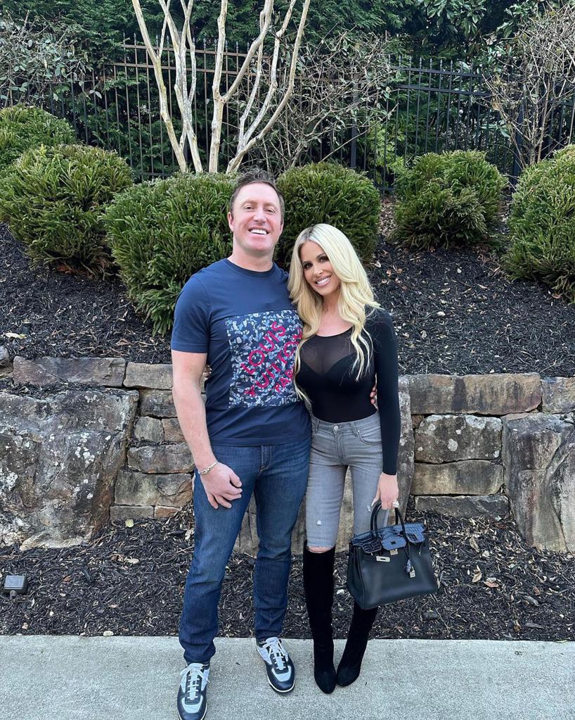 Kroy Biermann and Kim Zolciak posing together