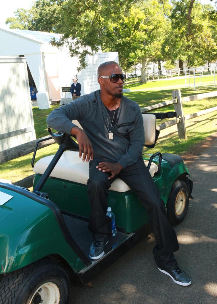 jamie foxx sitting in a golf cart