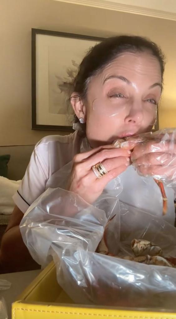 Bethenny Frankel eating seafood