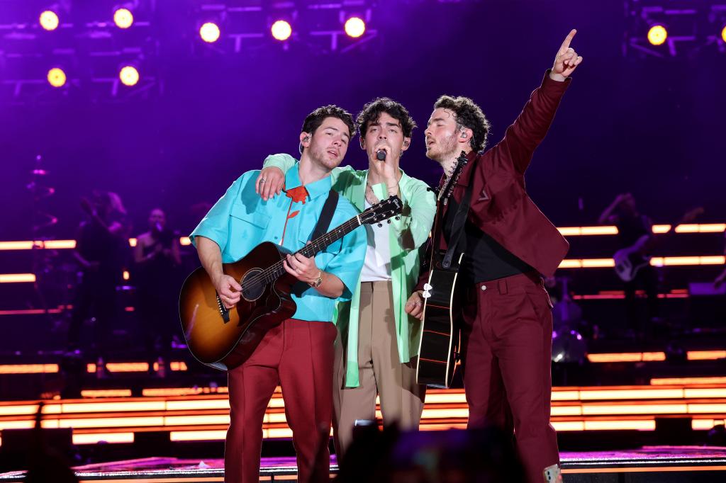 Jonas Brothers