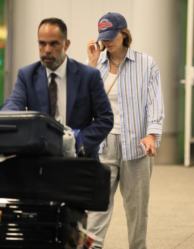 Katharine McPhee at airport