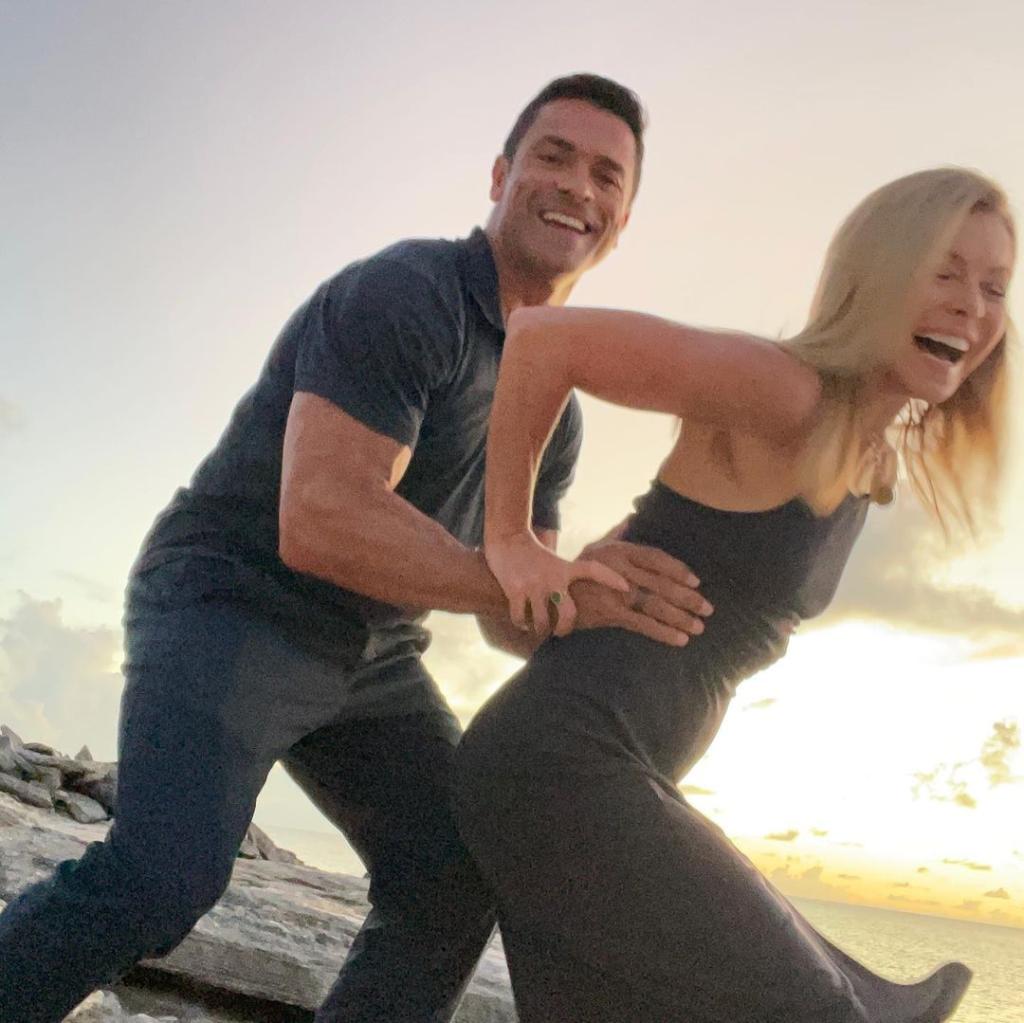 Kelly Ripa and Mark Consuelos