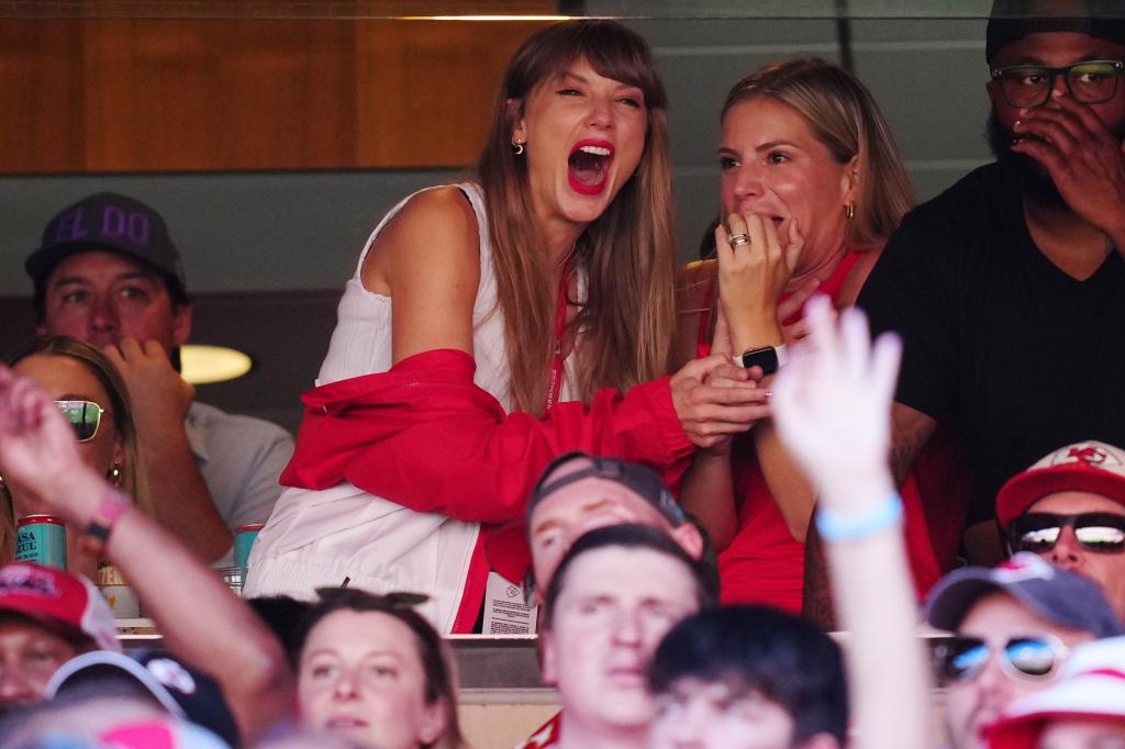 Taylor Swift at Kansas City Chiefs game