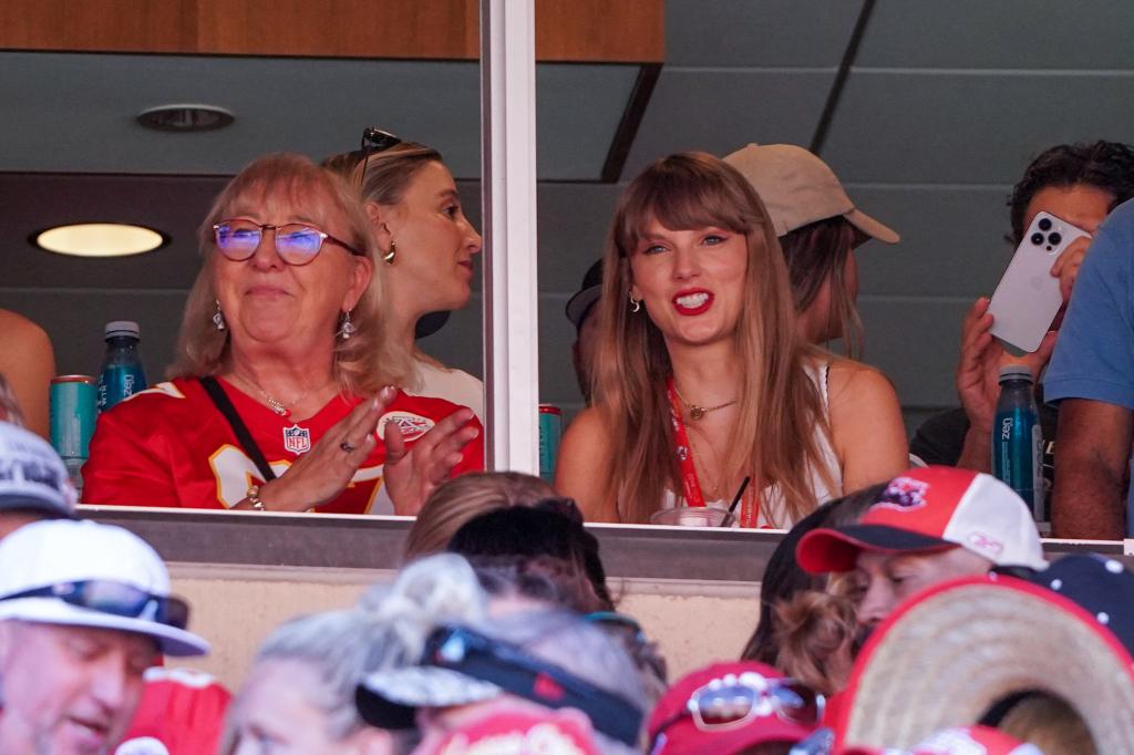 Donna Kelce and Taylor Swift in a suite together at an NFL game.