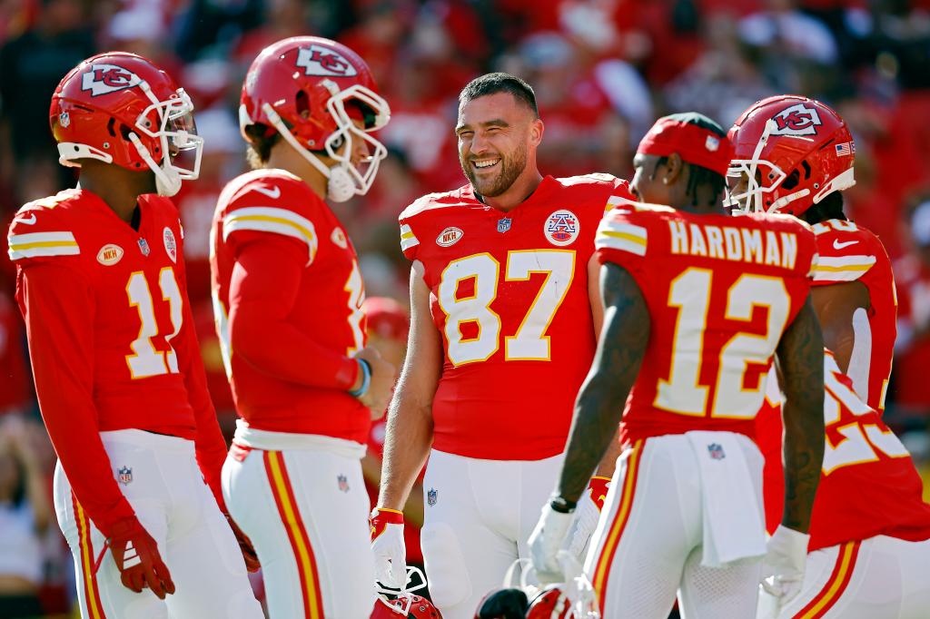 Travis Kelce with his Kansas City Chiefs teammates