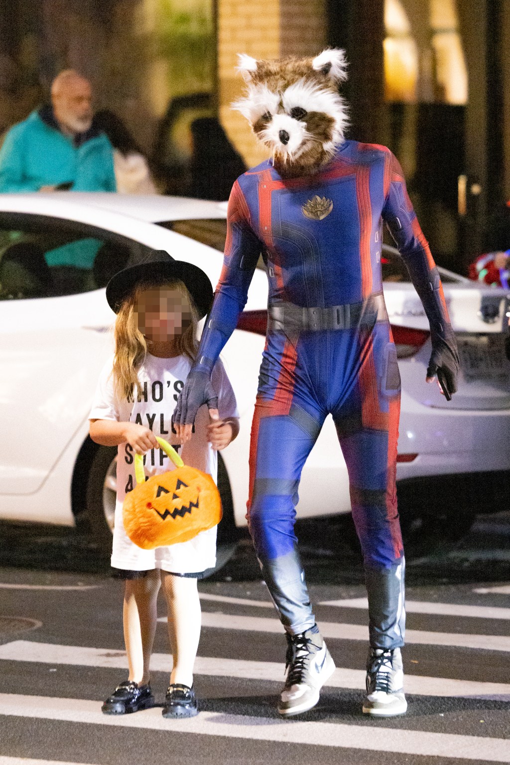 Bradley Cooper and his daughter