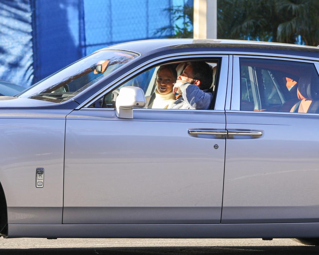 Jennifer Lopez and Ben Affleck dropping his kids off at school