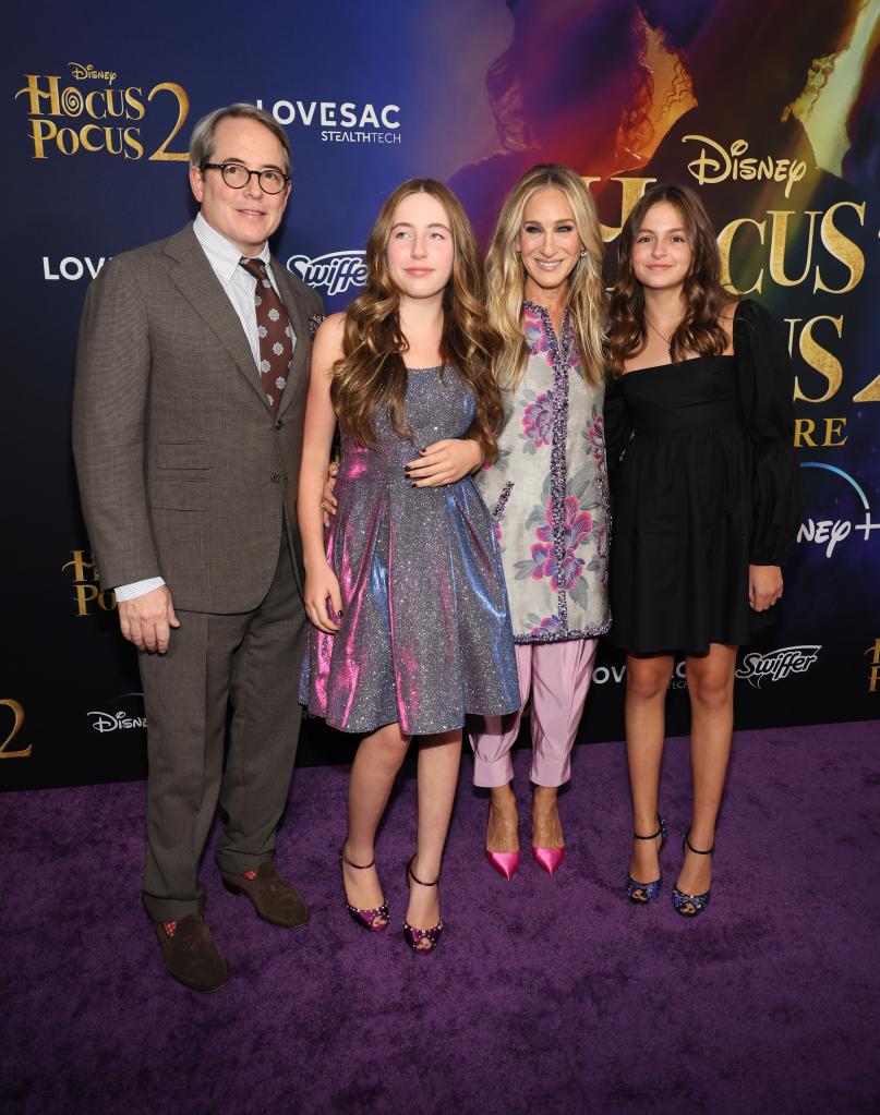 Sarah Jessica Parker, Matthew Broderick and twins at "Hocus Pocus 2" premiere in 2022