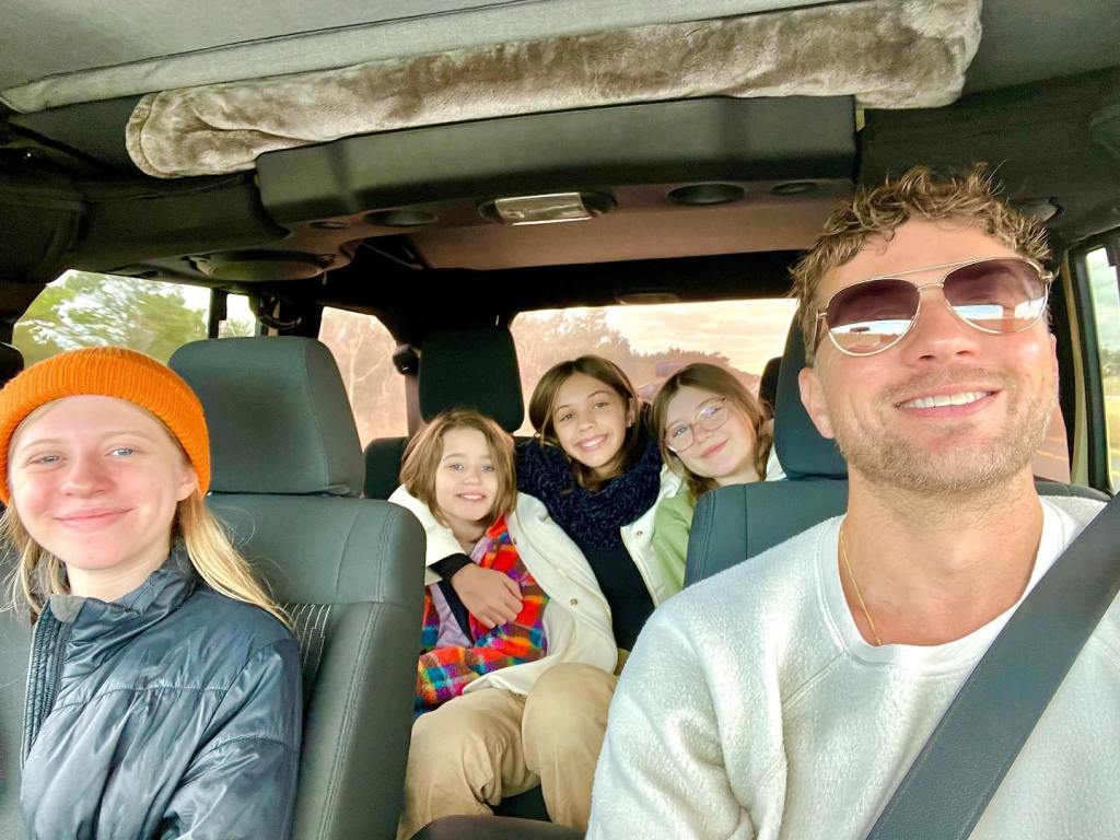 Ryan Phillippe, daughter Kai and nieces