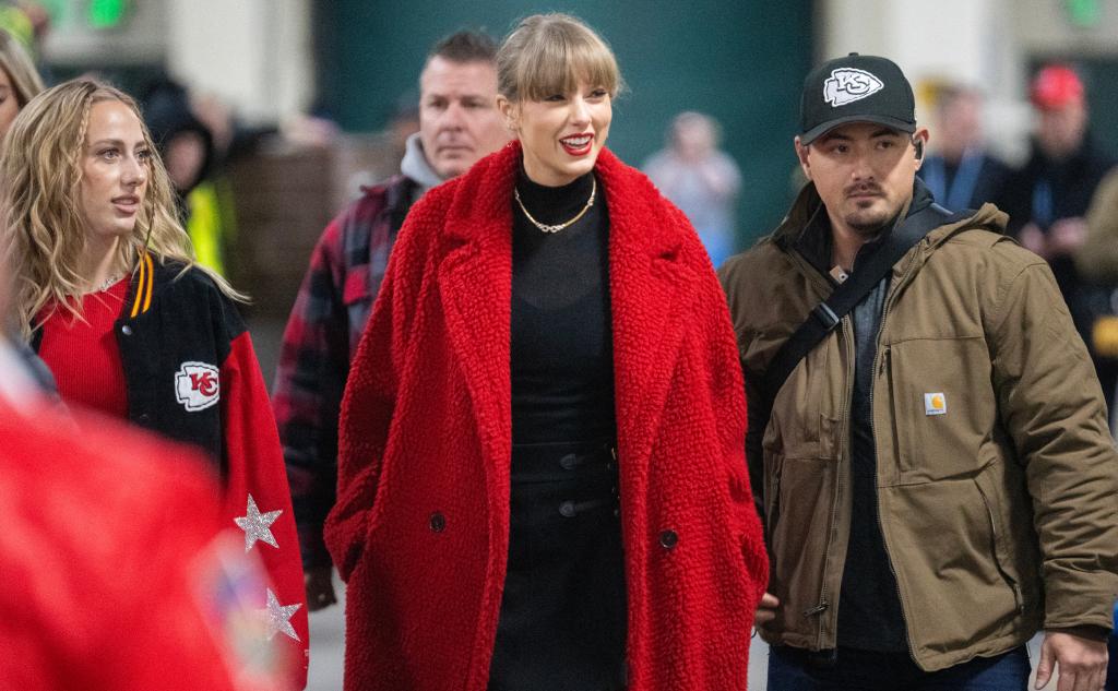 Taylor Swift, center, arrives before the game between the Green Bay Packers and the Kansas City Chiefs at Lambeau Field in Green Bay, Wisconsin.