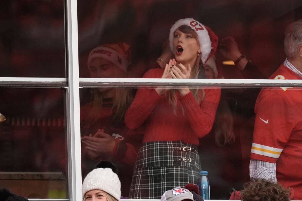 Taylor Swift at the game. 