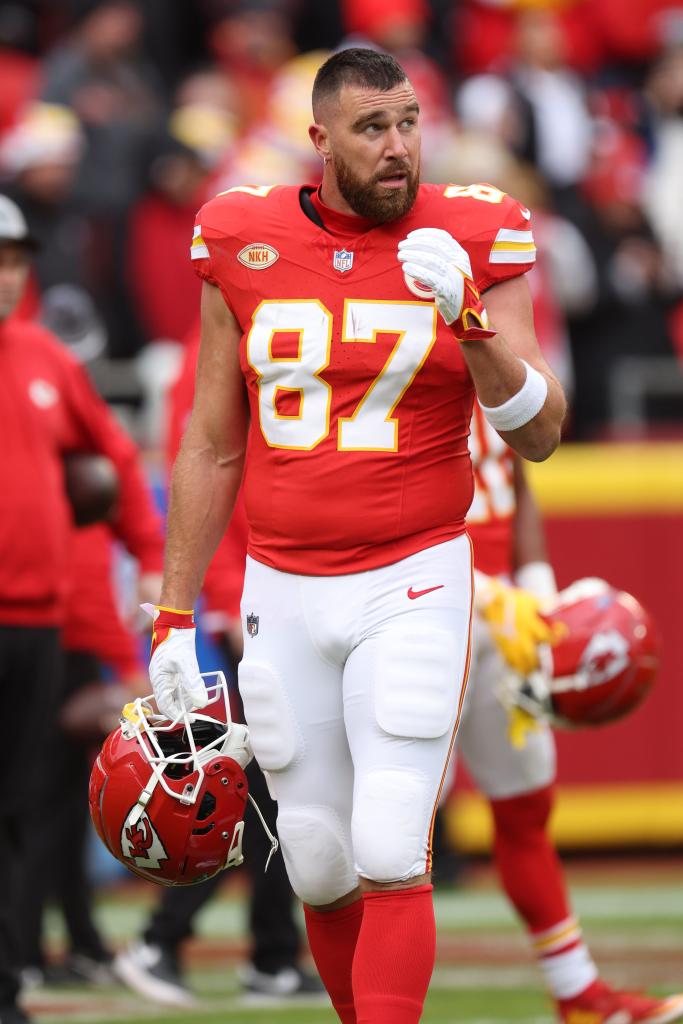 Travis Kelce #87 of the Kansas City Chiefs warms up prior to a game against the Las Vegas Raiders at GEHA Field at Arrowhead Stadium on December 25, 2023 in Kansas City, Missouri.