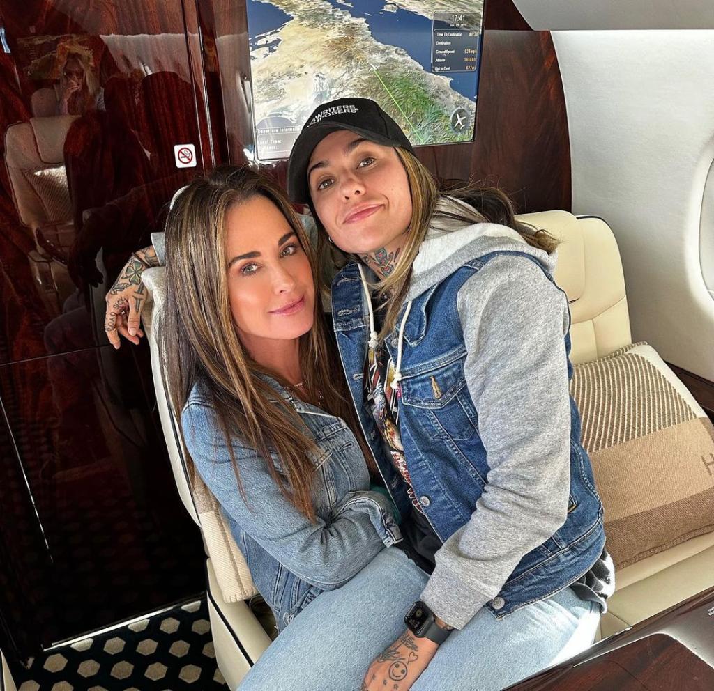 Kyle Richards and Morgan Wade on a private jet.