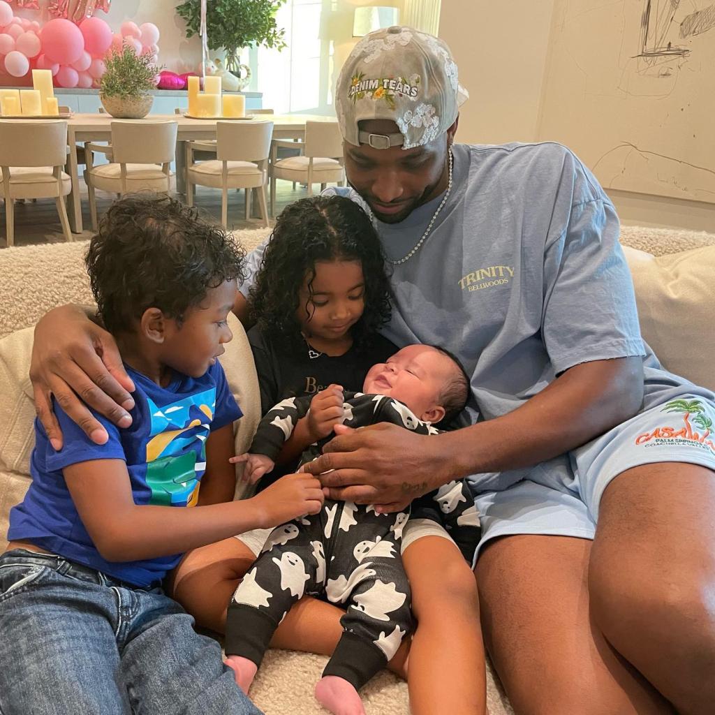 Tristan Thompson with three of his kids