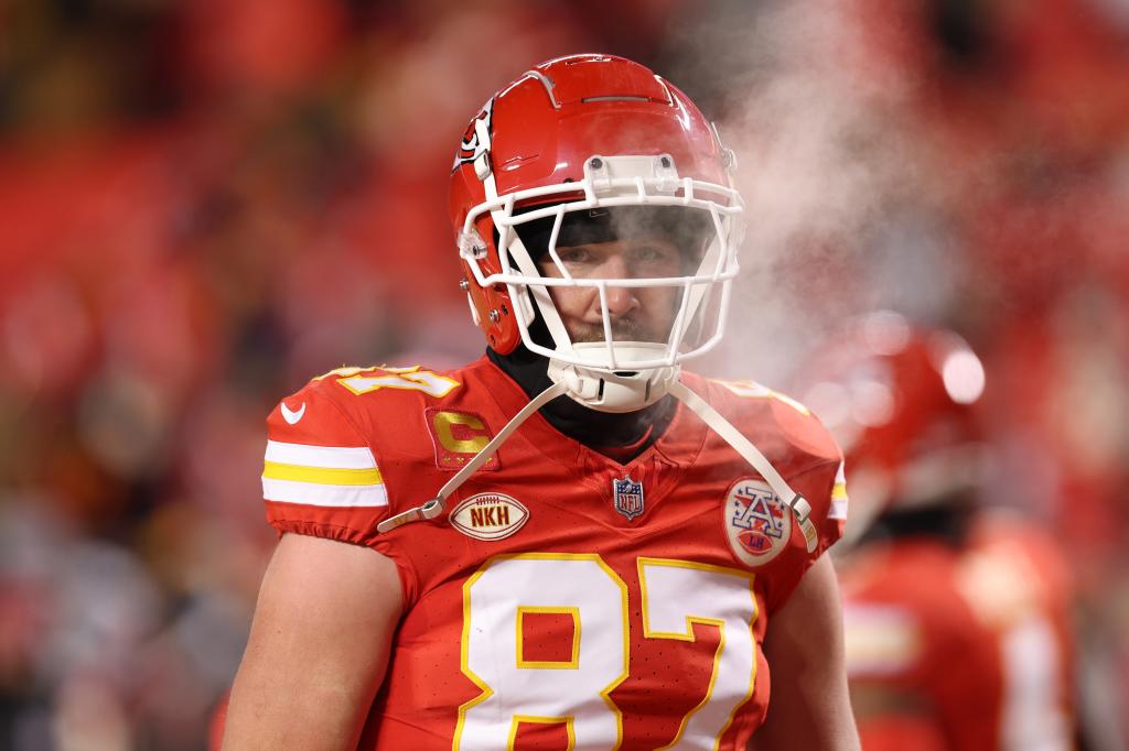 Travis Kelce chiefs vs dolphins game