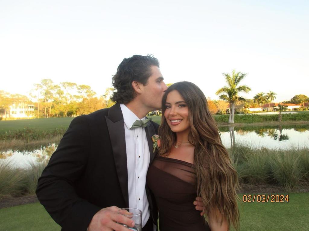 Billy Seidl kissing Brielle Biermann