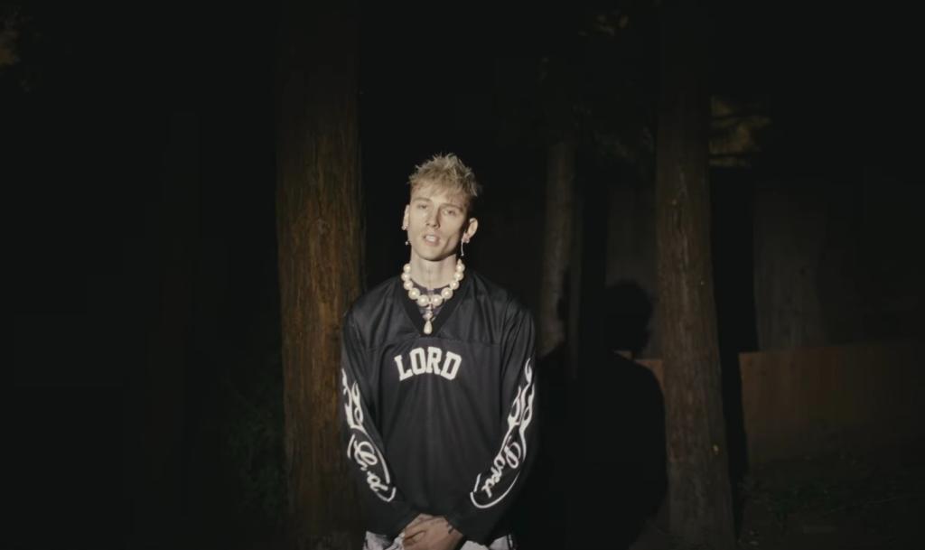 A photo of Machine Gun Kelly