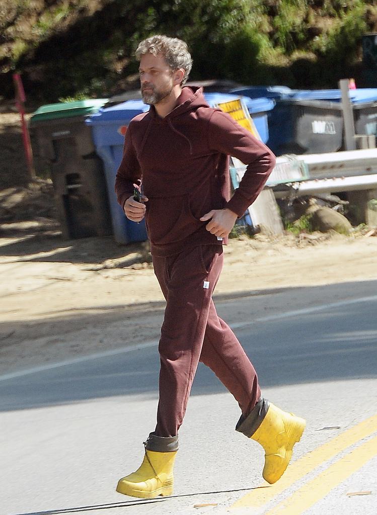 Joshua Jackson running.