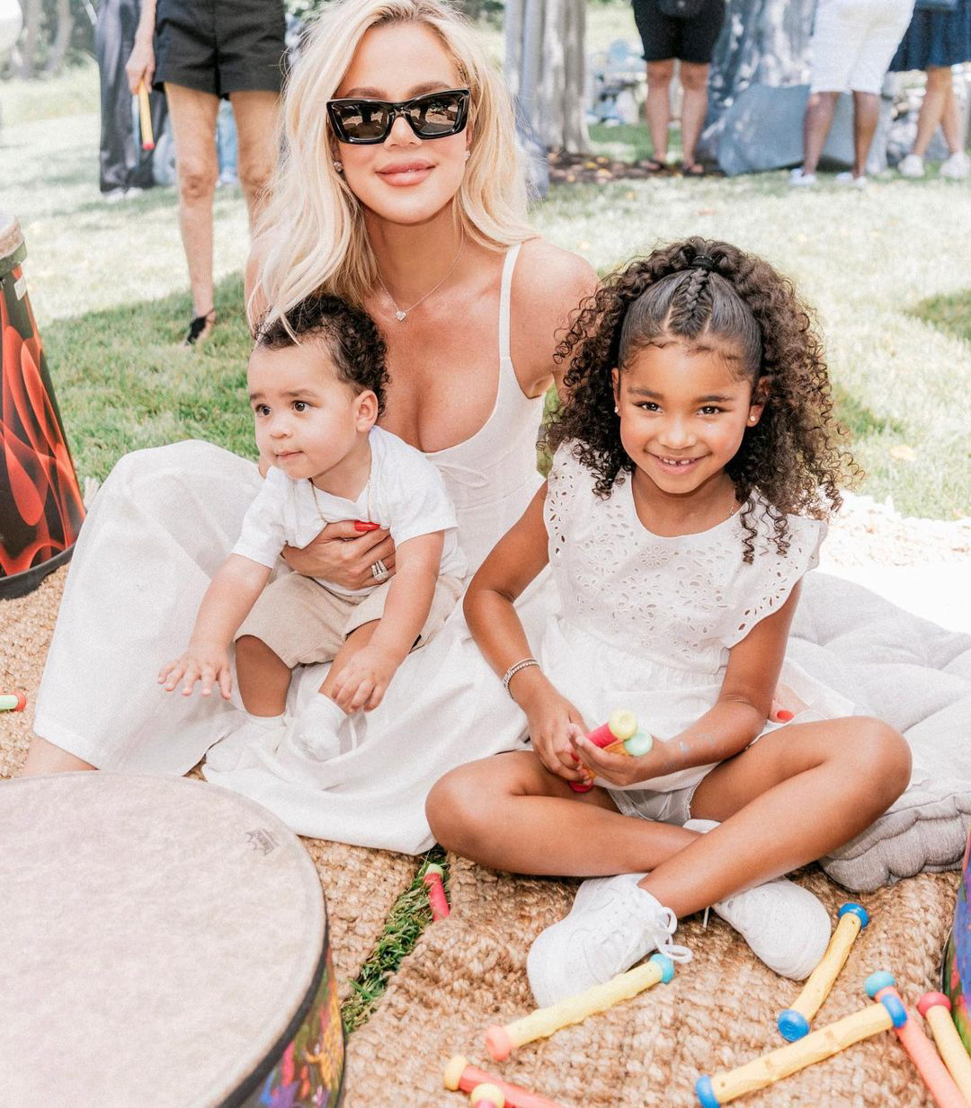 Khloé Kardashian with her kids.