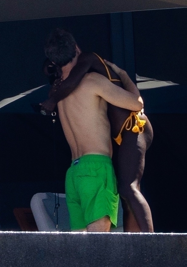 Joshua Jackson and Lupita Nyong’o  PDA.