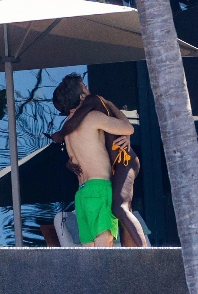 Joshua Jackson and Lupita Nyong’o  PDA.