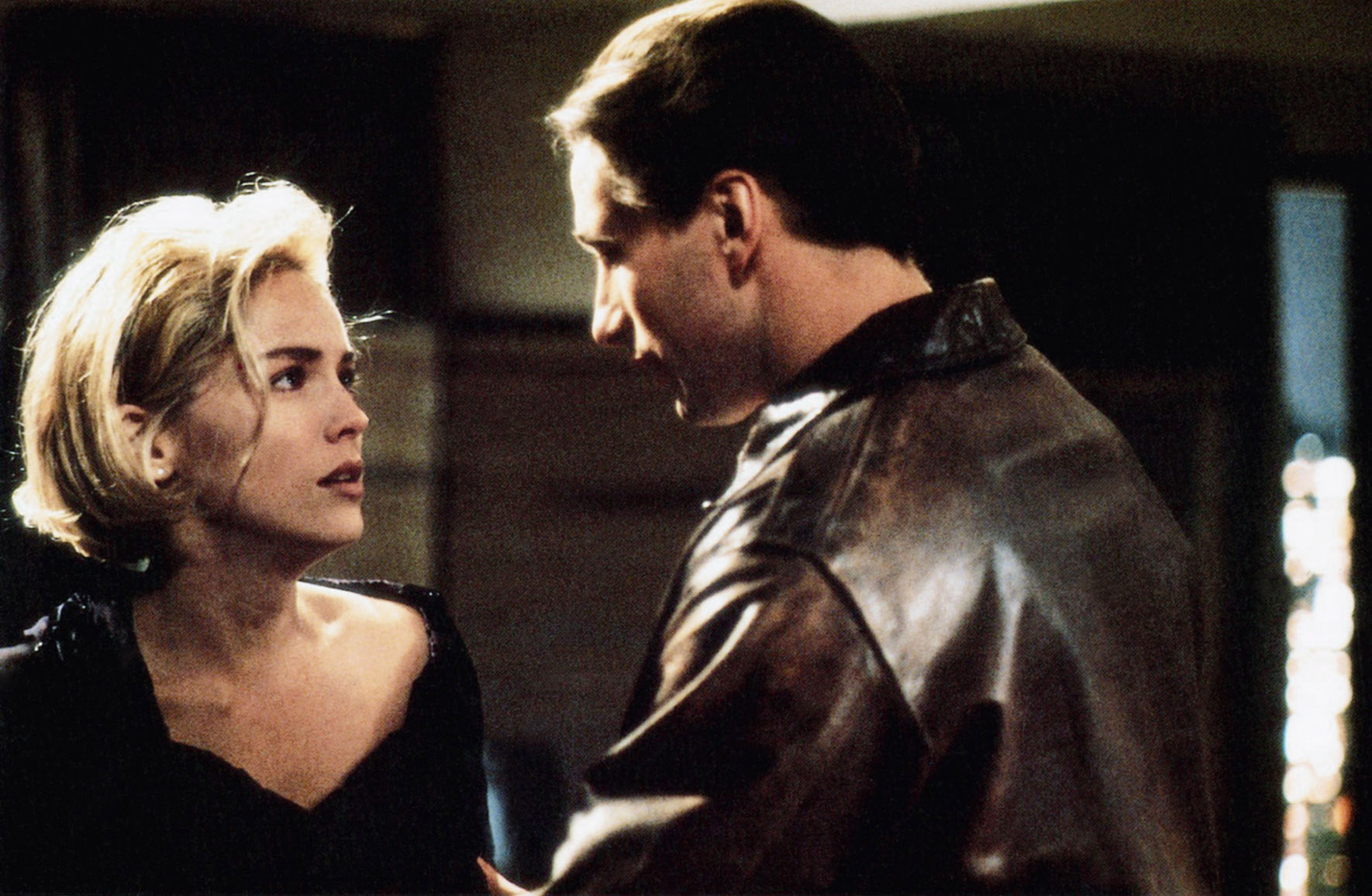 Sharon Stone and Billy Baldwin acting in "Sliver"