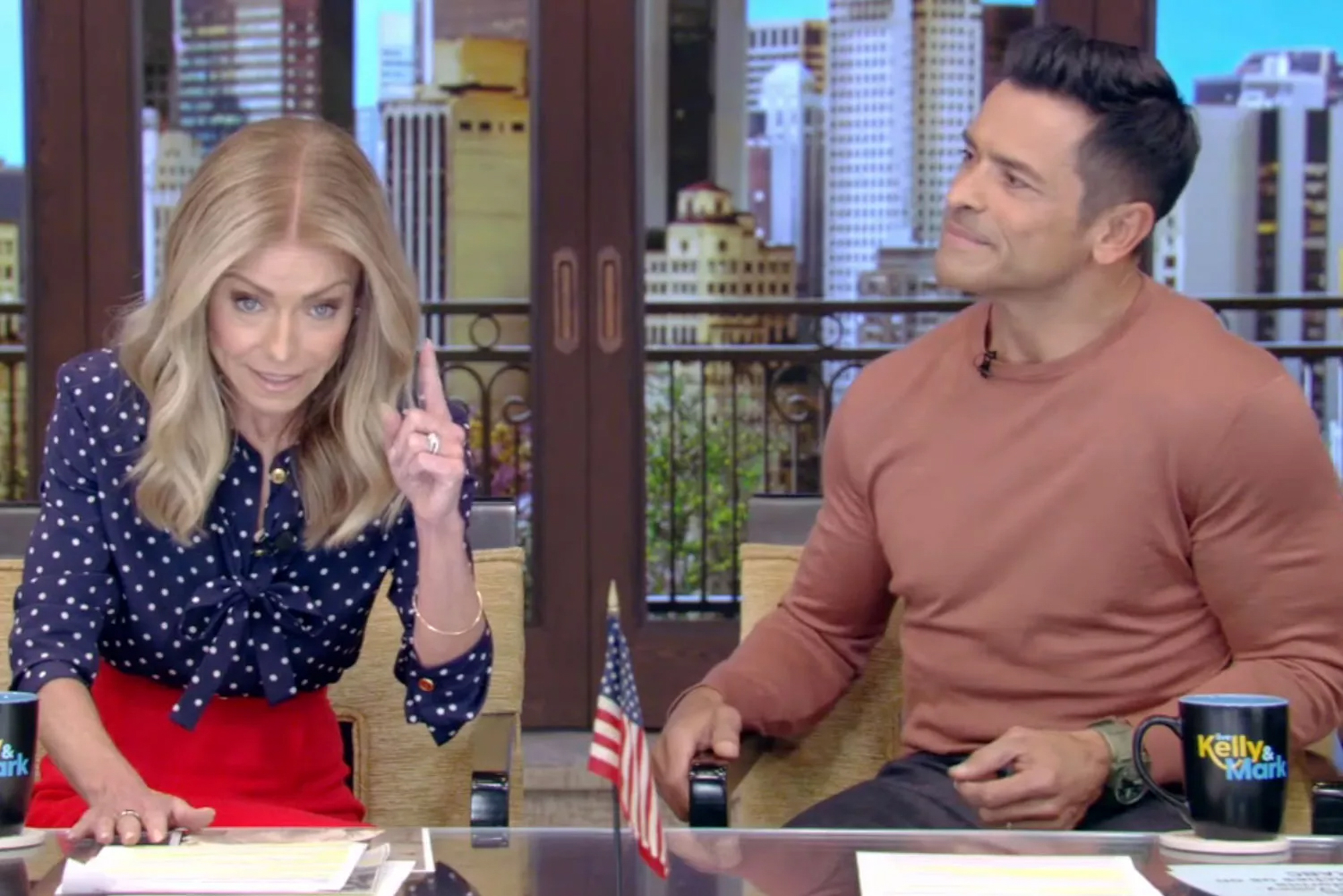 Kelly Ripa and Mark Consuelos on "live"