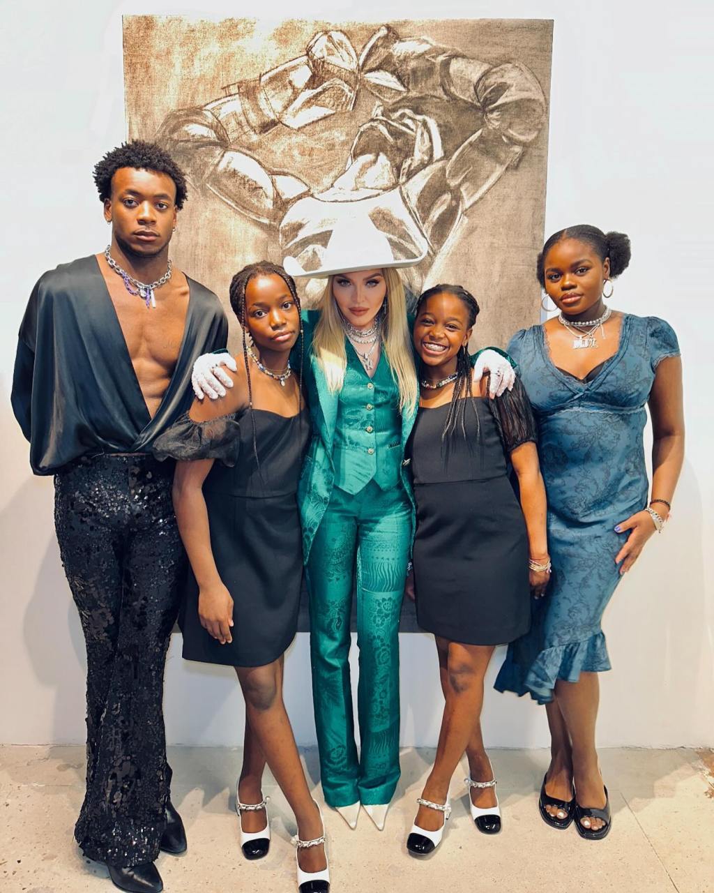 Madonna with kids David, Mercy, Estere and Stella