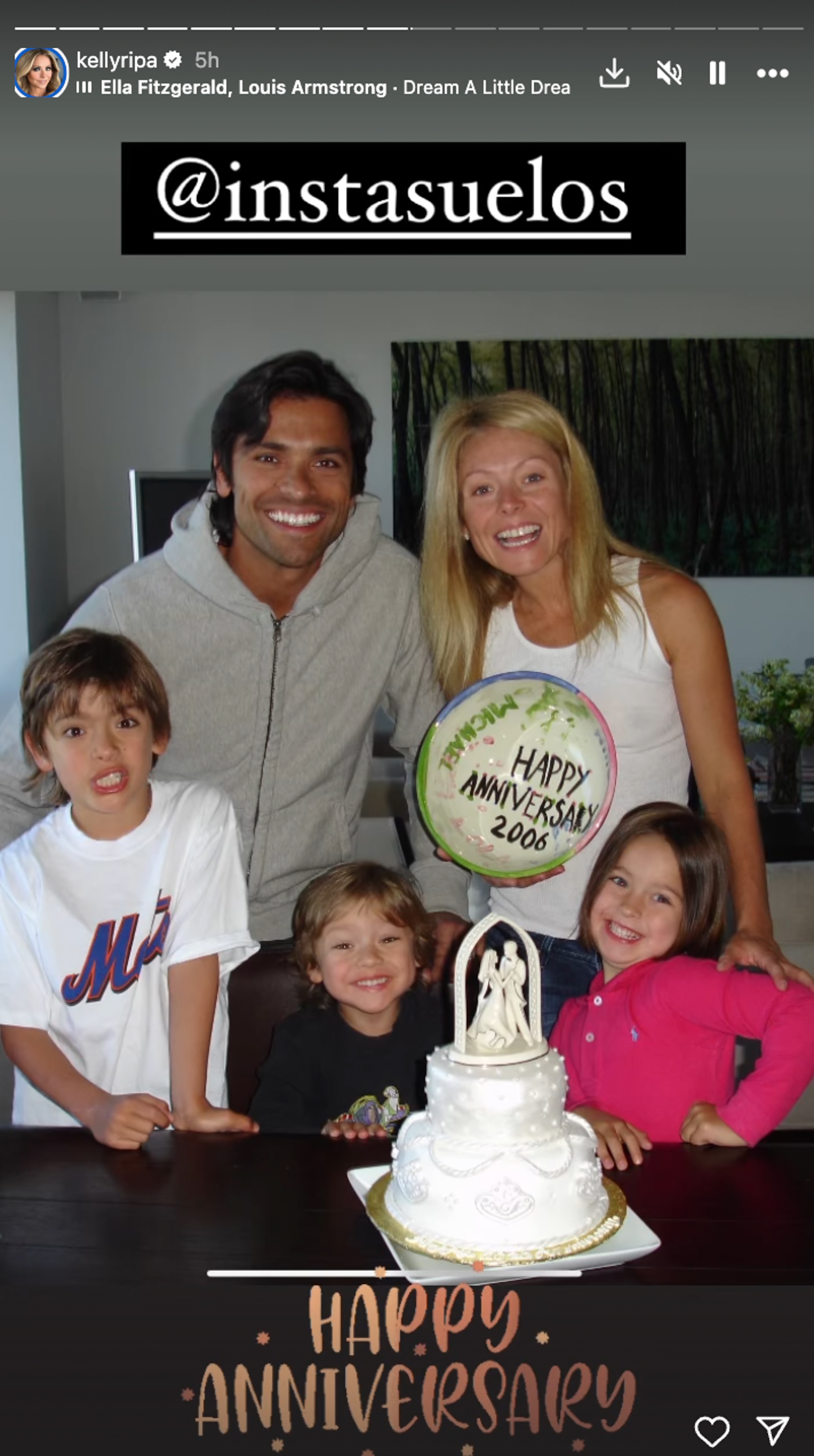 A throwback photo of Kelly Ripa and Mark Consuelos with their three kids