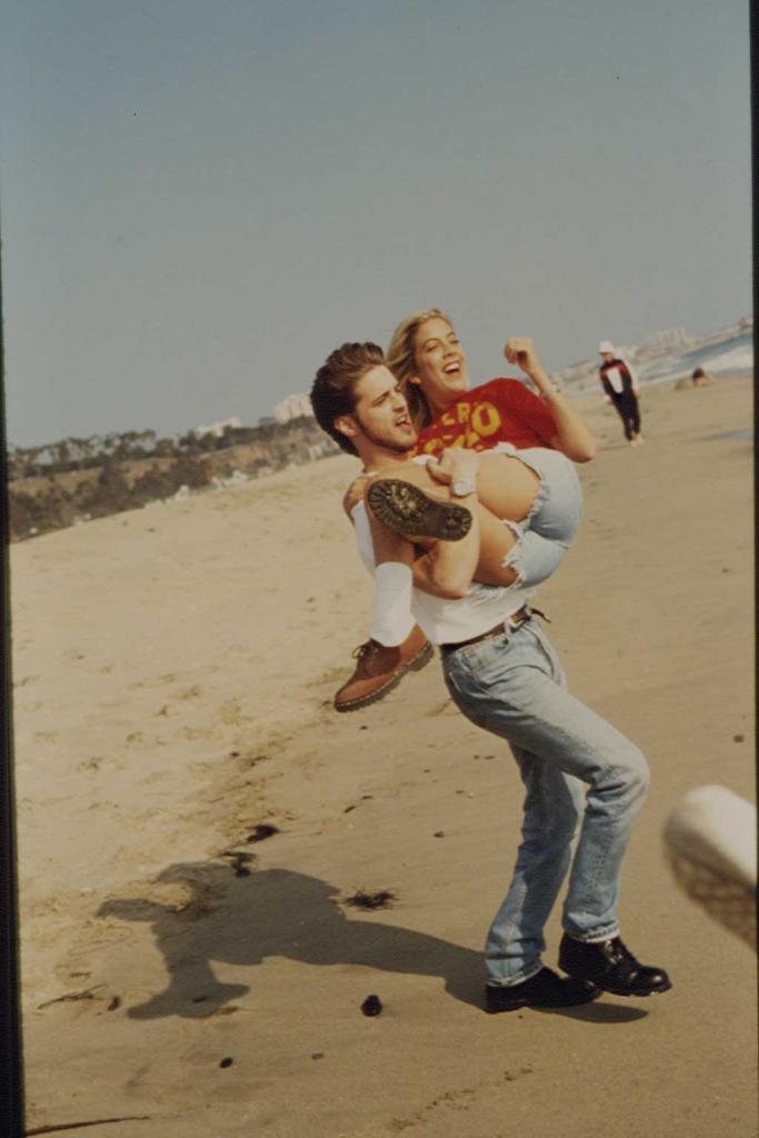 Tori Spelling and Jason Priestley