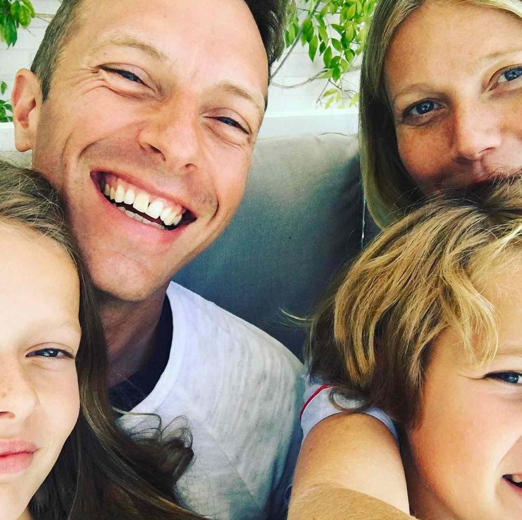 Gwyneth Paltrow and Chris Martin  with Apple and Moses in a selfie. 