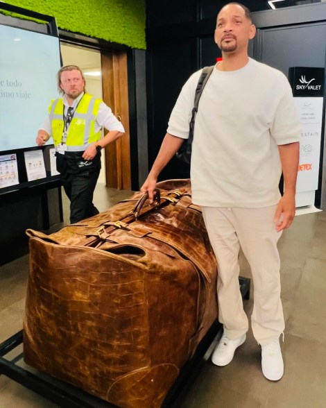 Will Smith and an enormously large suitcase