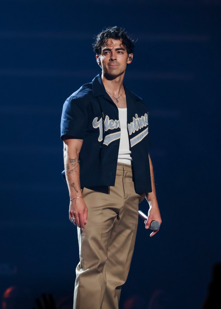 Joe Jonas performing