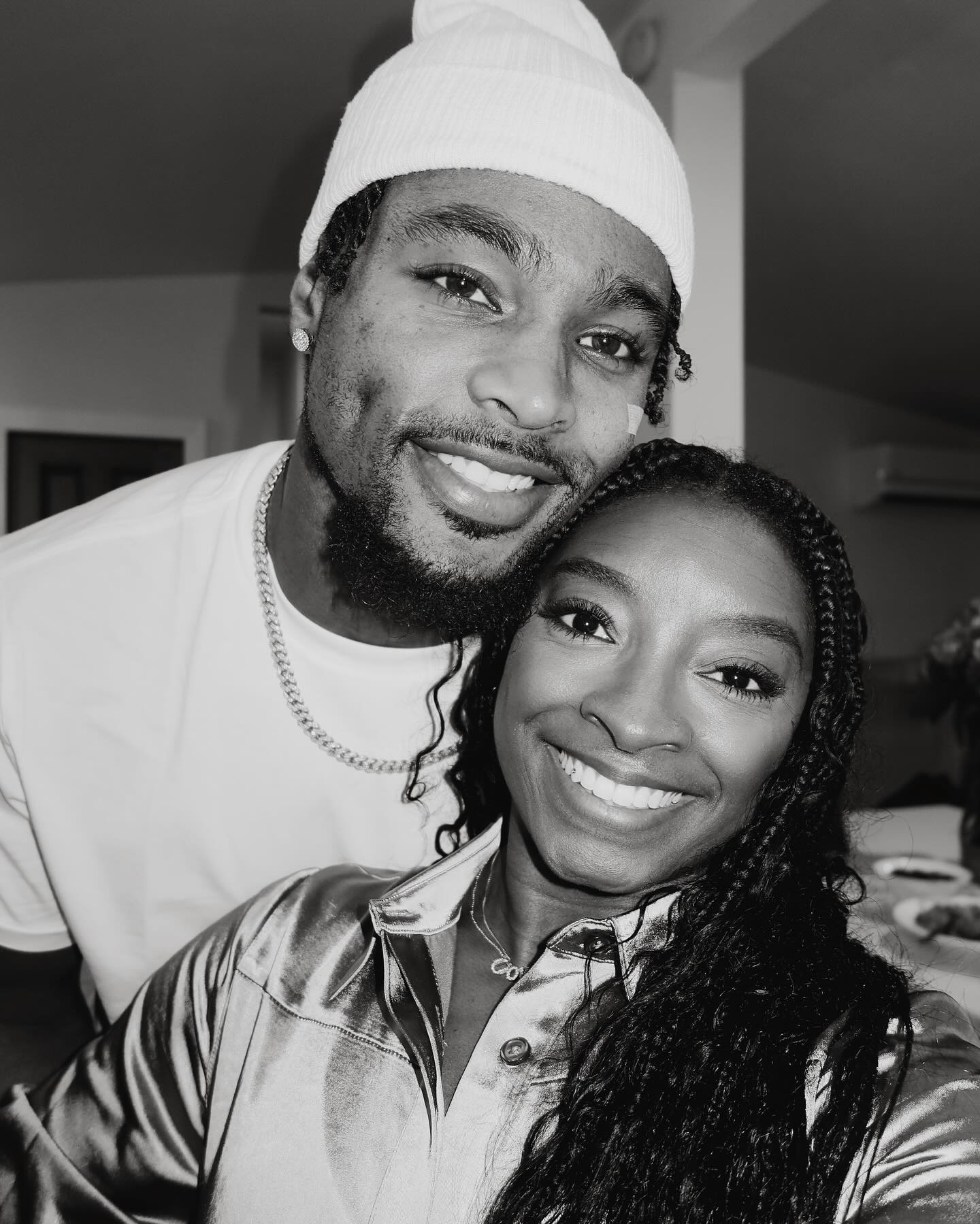 A selfie of SImone Biles and Jonathan Owens