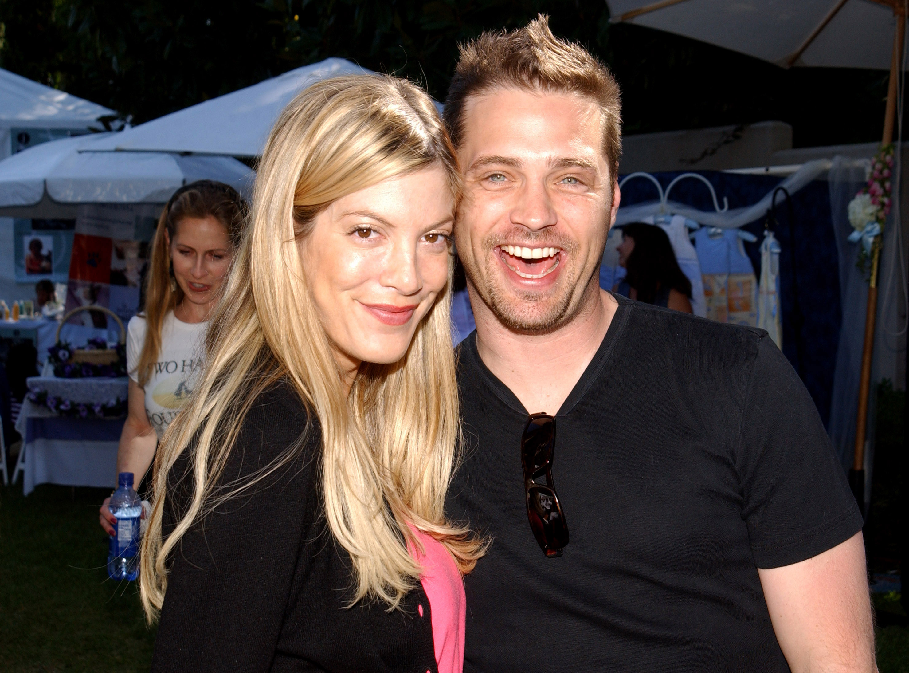 Tori Spelling and Jason Priestley