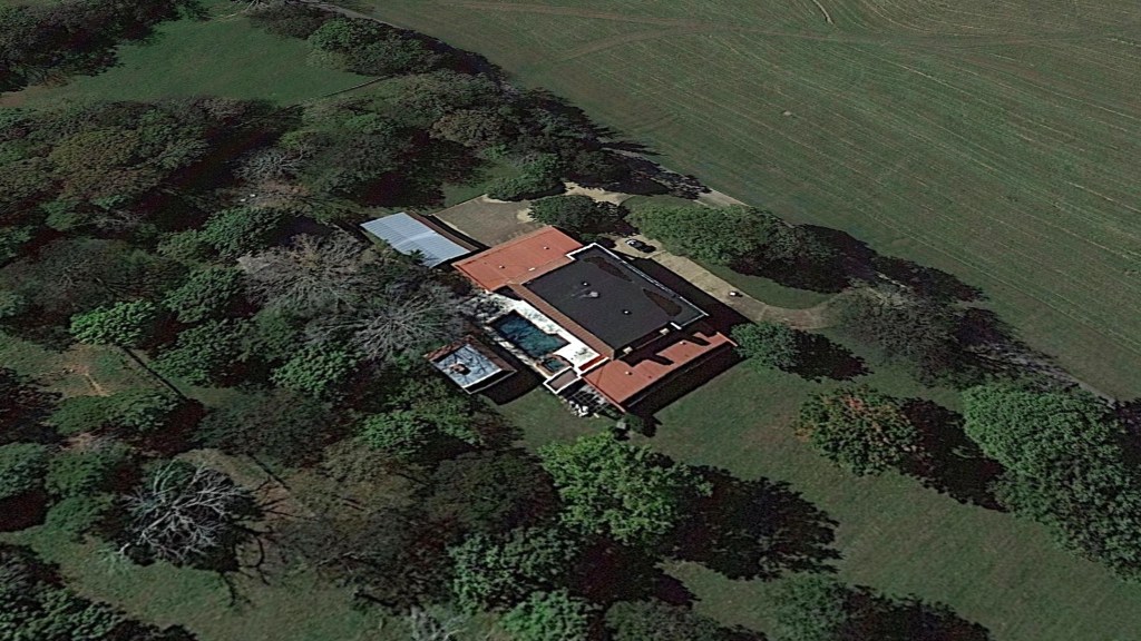 Billy Ray Cyrus' farm in Nashville, TN.