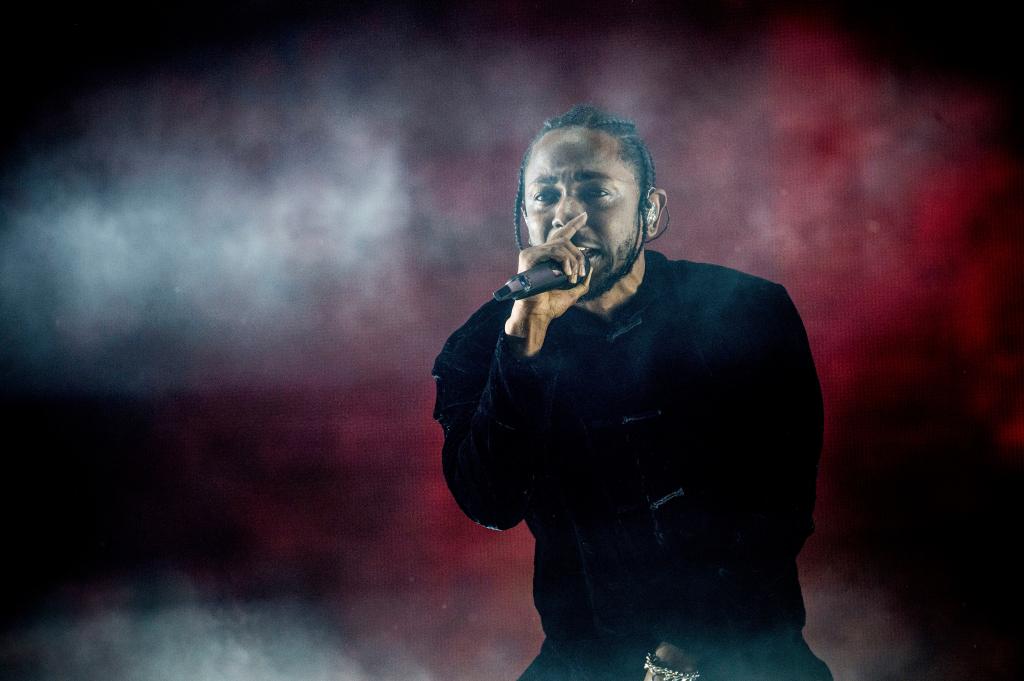 Kendrick Lamar performing.