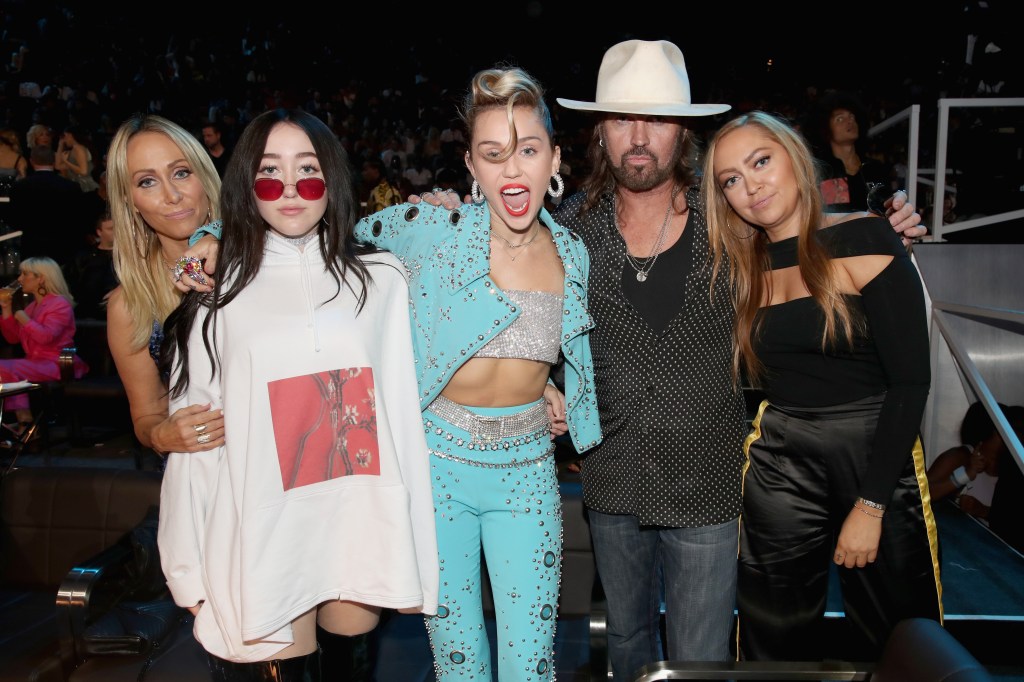 Tish Cyrus, Noah Cyrus, Miley Cyrus, Billy Ray Cyrus and Brandi Cyrus pose together at the 2017 MTV Video Music Awards in Inglewood, CA. in August 2017.