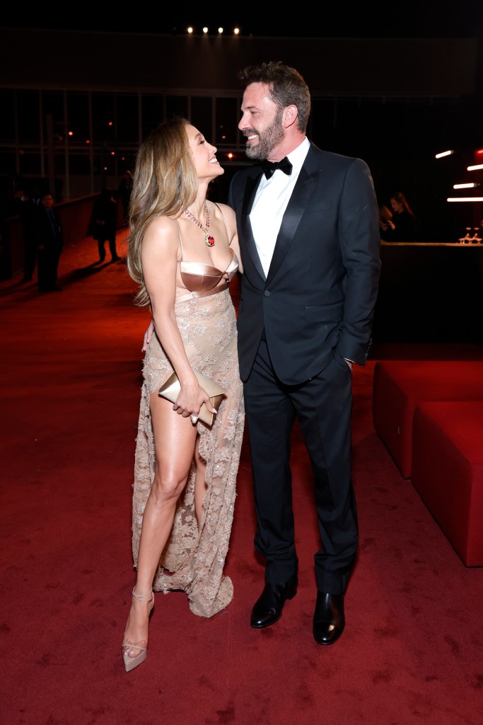 Jennifer Lopez and Ben Affleck paparazzi photo