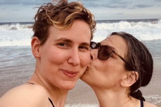 Stacy London says she now identifies as a lesbian 5 years after debuting Cat Yezbak romance