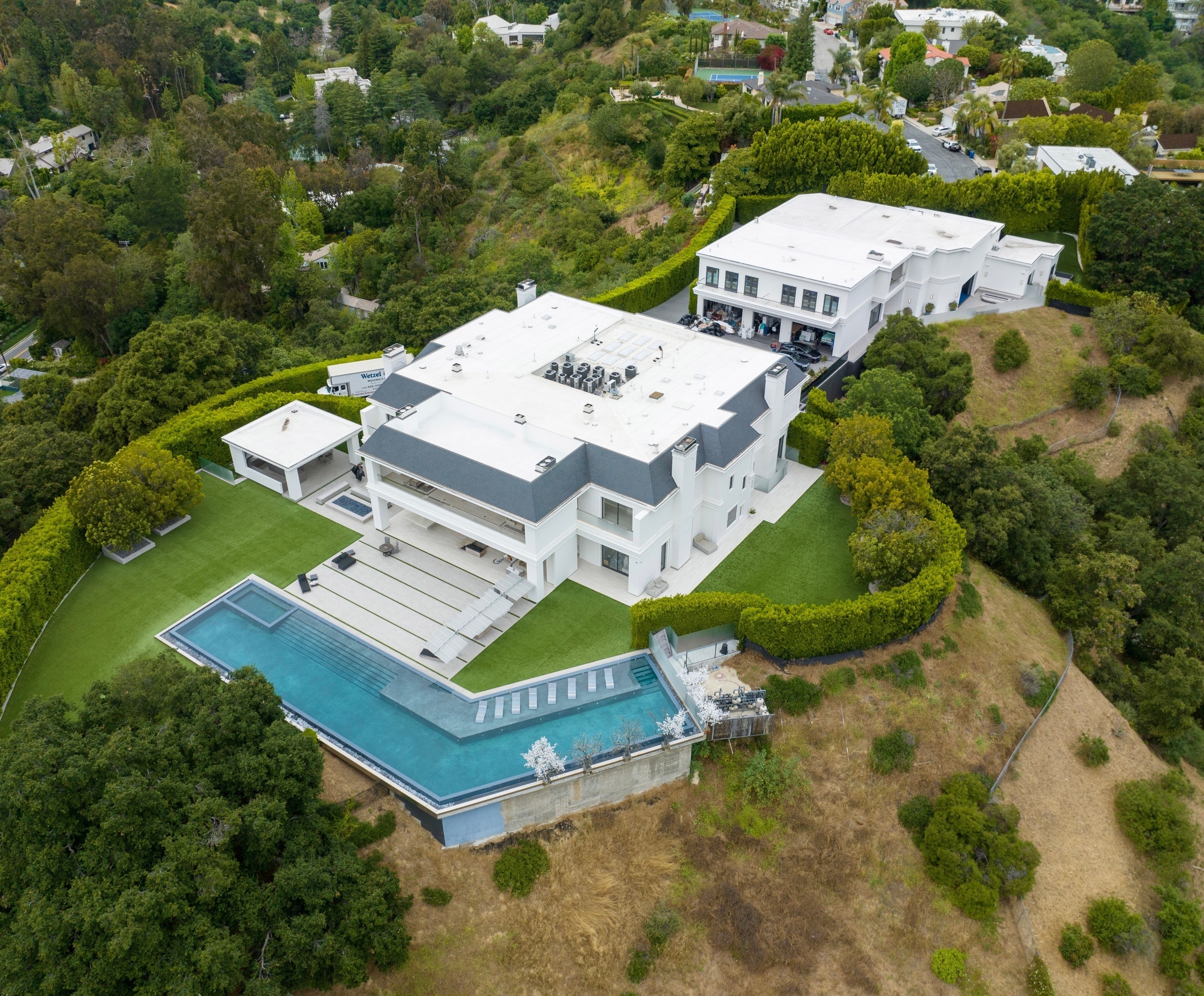 Jennifer Lopez and ben Affleck's Beverly Hills mansion.