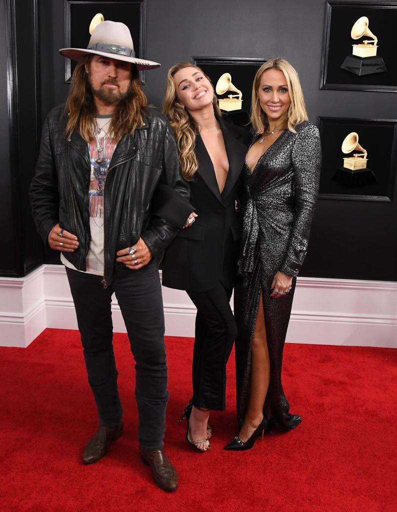 Billy Ray Cyrus, Miley Cyrus and Tish Cyrus at the Grammys in 2019.