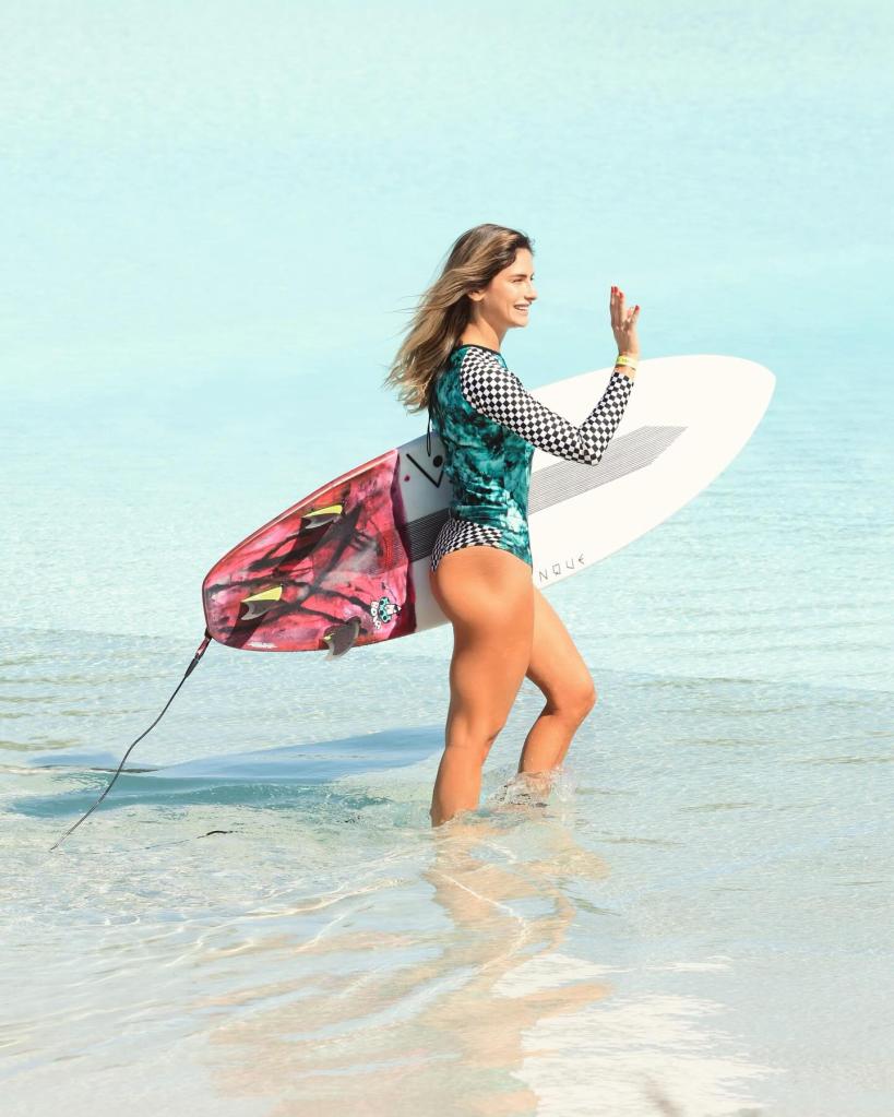Isabella Settanni surf