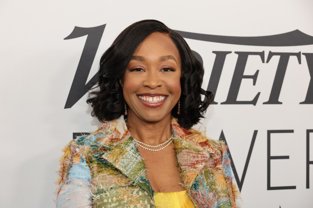 Shonda Rhimes red carpet