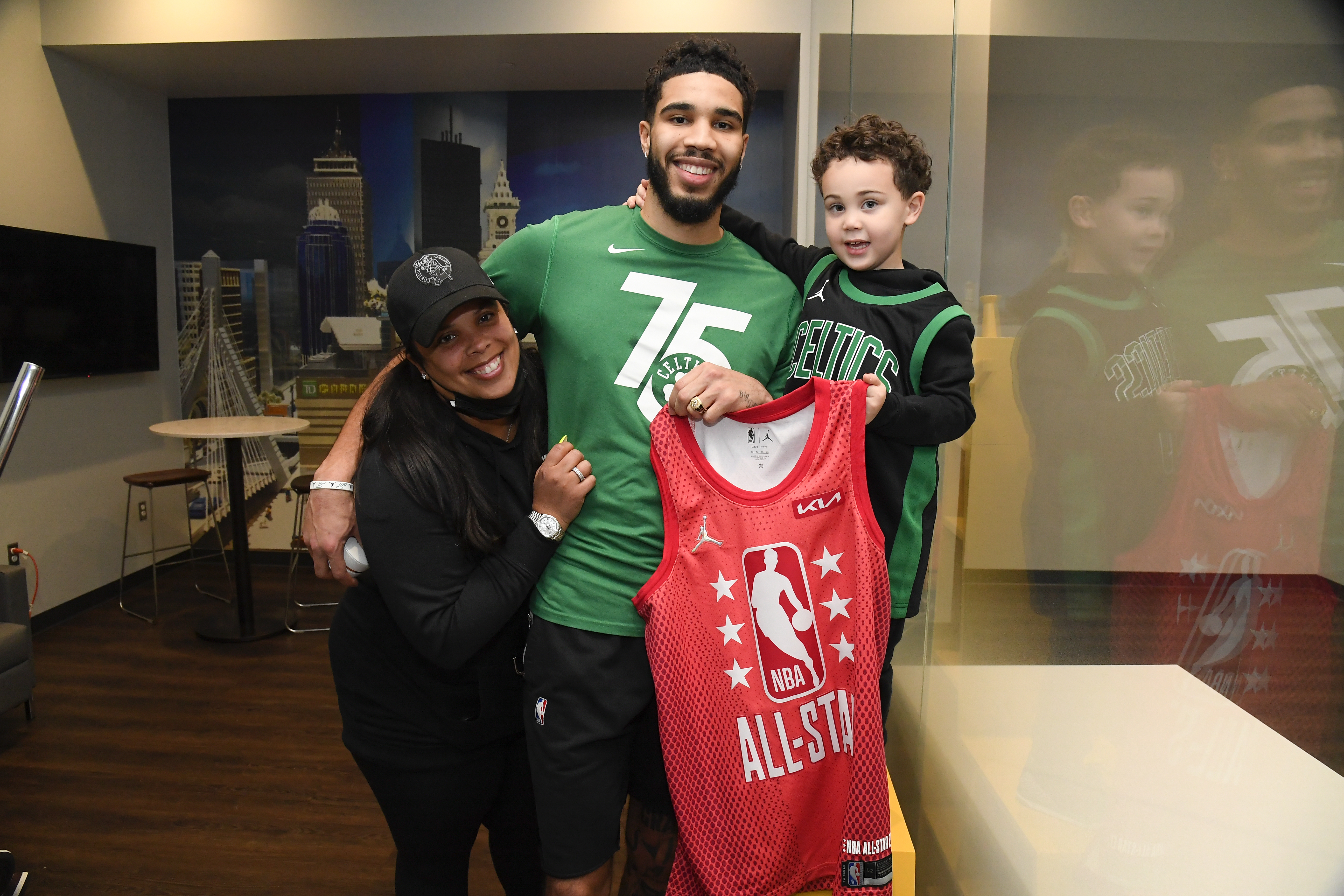 Jayson Tatum with his mom and his son in 2022.
