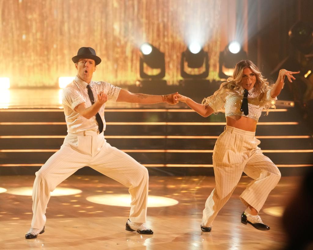 Jason Mraz on DWTS