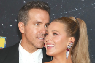 Blake Lively hilariously claps back at Ryan Reynolds divorce rumors