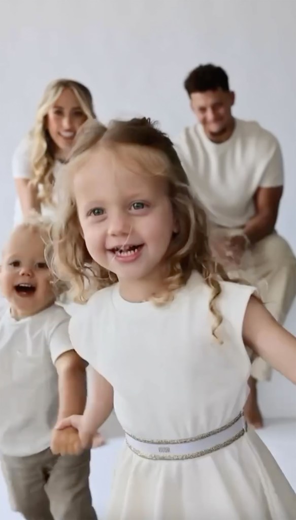 Patrick Mahomes, Brittany Mahomes and kids